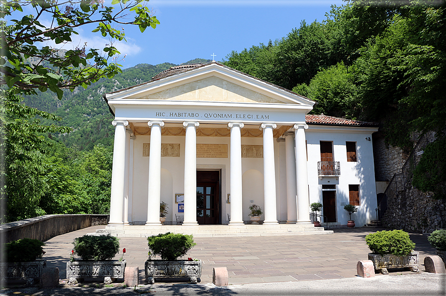 foto Santuario del Covolo